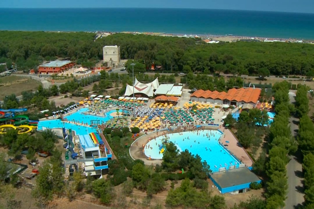 Albatros villaggio Club-Marina di Lesina-Gargano-Puglia-Ponte del 2 giugno-3 notti-4 giorni in pensione completa